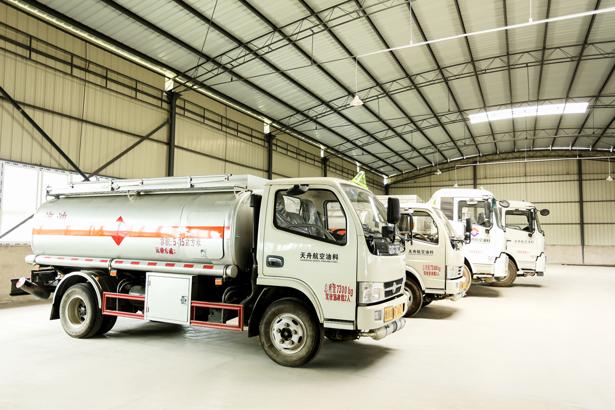 1656554767469177.jpg 23 多功能加油車(chē).jpg